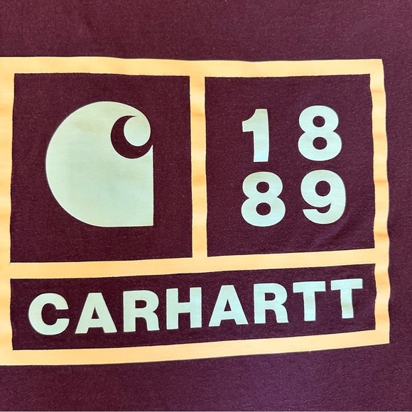 🌟3/$20🌟 Carhartt maroon men's T-shirt with a relaxed fit - Picture 5 of 7